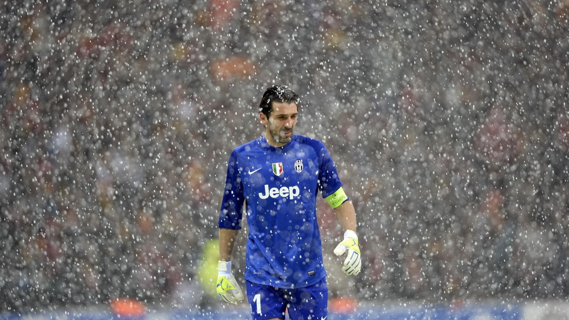 意甲豪门AC米兰竟陷泥潭,战平低级球队,破局迷雾何时散?